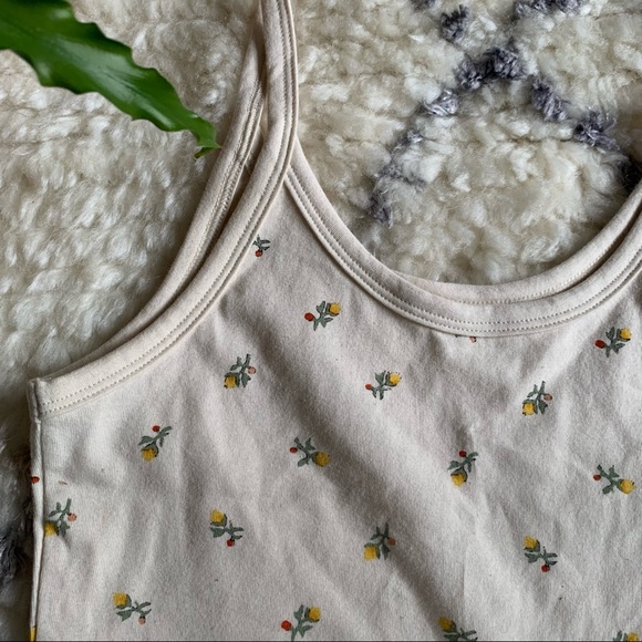 NWT ARQ | Crop Tank in Yellow Calico - Medium - Picture 8 of 8